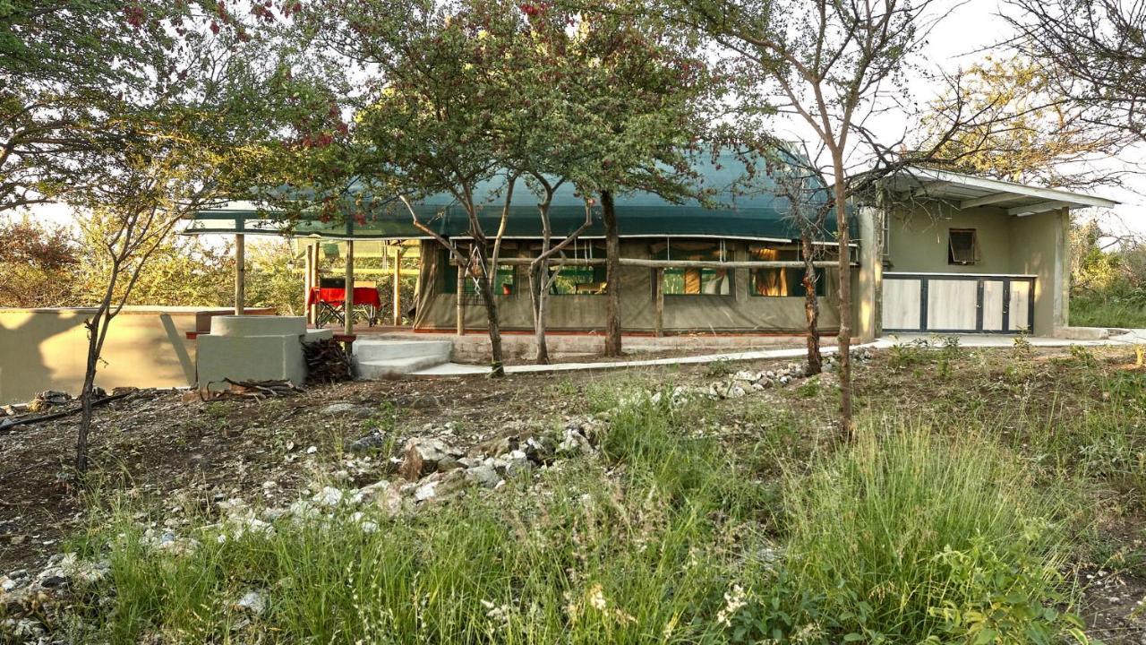 Zuricamp - Tent Madini Tsumeb Luaran gambar